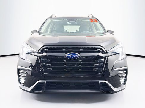 Used 2023 Subaru Ascent Onyx Edition image 3
