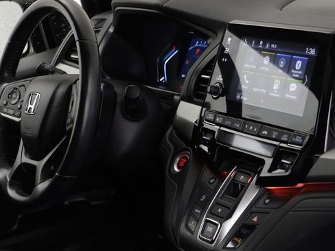 Used 2023 Honda Odyssey Sport image 21