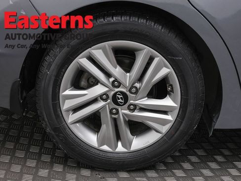 Used 2019 Hyundai Elantra Value Edition w/ Cargo Package FWD image 30