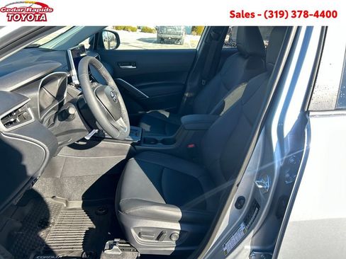 New 2026 Toyota Corolla Cross XLE image 9