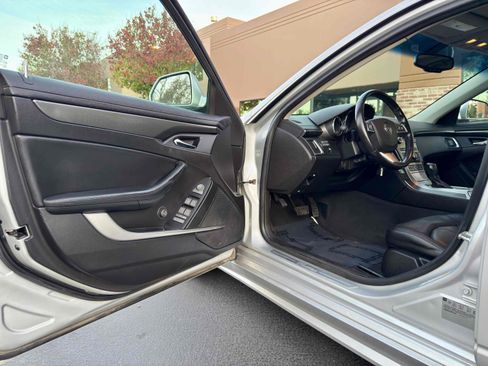 Used 2011 Cadillac CTS AWD Wagon image 36