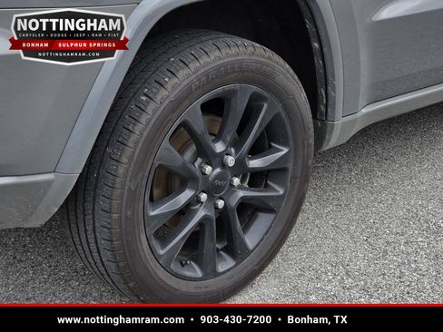 Used 2022 Jeep Grand Cherokee Laredo X RWD image 7