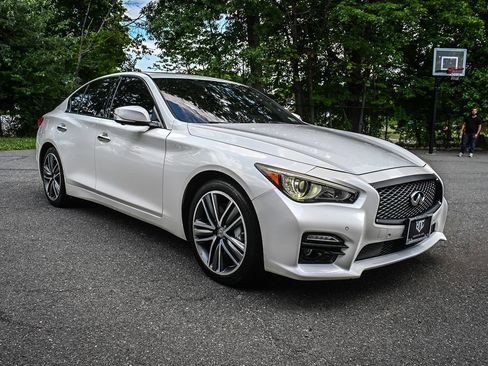 Used 2015 INFINITI Q50 AWD w/ Technology Package image 6