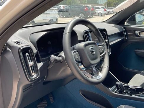 Certified 2023 Volvo C40 P8 Recharge Ultimate AWD/4WD image 15