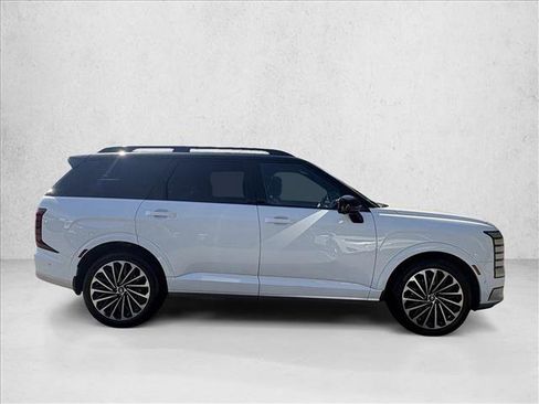 Used 2026 Hyundai Palisade Calligraphy FWD image 5