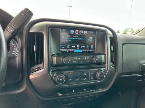 Used 2016 Chevrolet Silverado 2500 LT AWD/4WD image 16