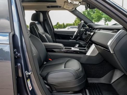 New 2026 Land Rover Range Rover Long Wheelbase SE AWD/4WD image 35