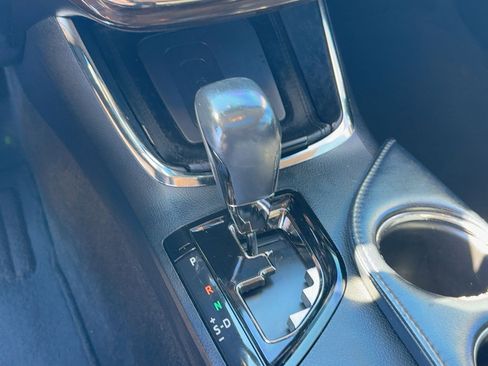 Used 2014 Toyota Avalon Limited w/ Technology Package image 17