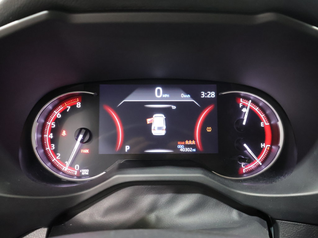 Used 2025 Toyota RAV4 LE AWD/4WD image 37