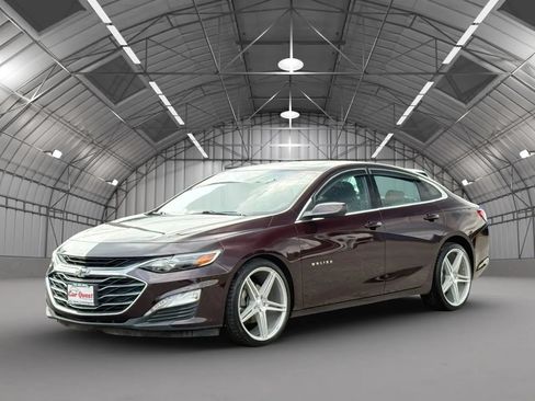 Used 2020 Chevrolet Malibu LT FWD image 3