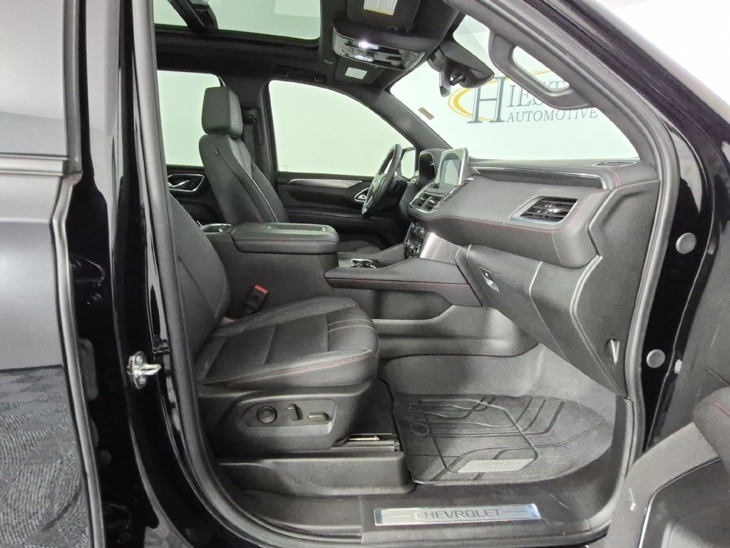 Used 2024 Chevrolet Tahoe RST w/ Luxury Package AWD/4WD image 38