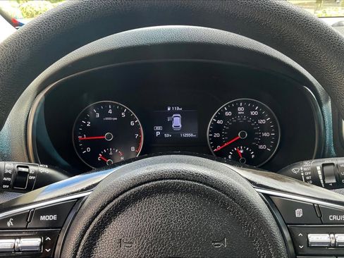 Used 2020 Kia Sportage LX image 13