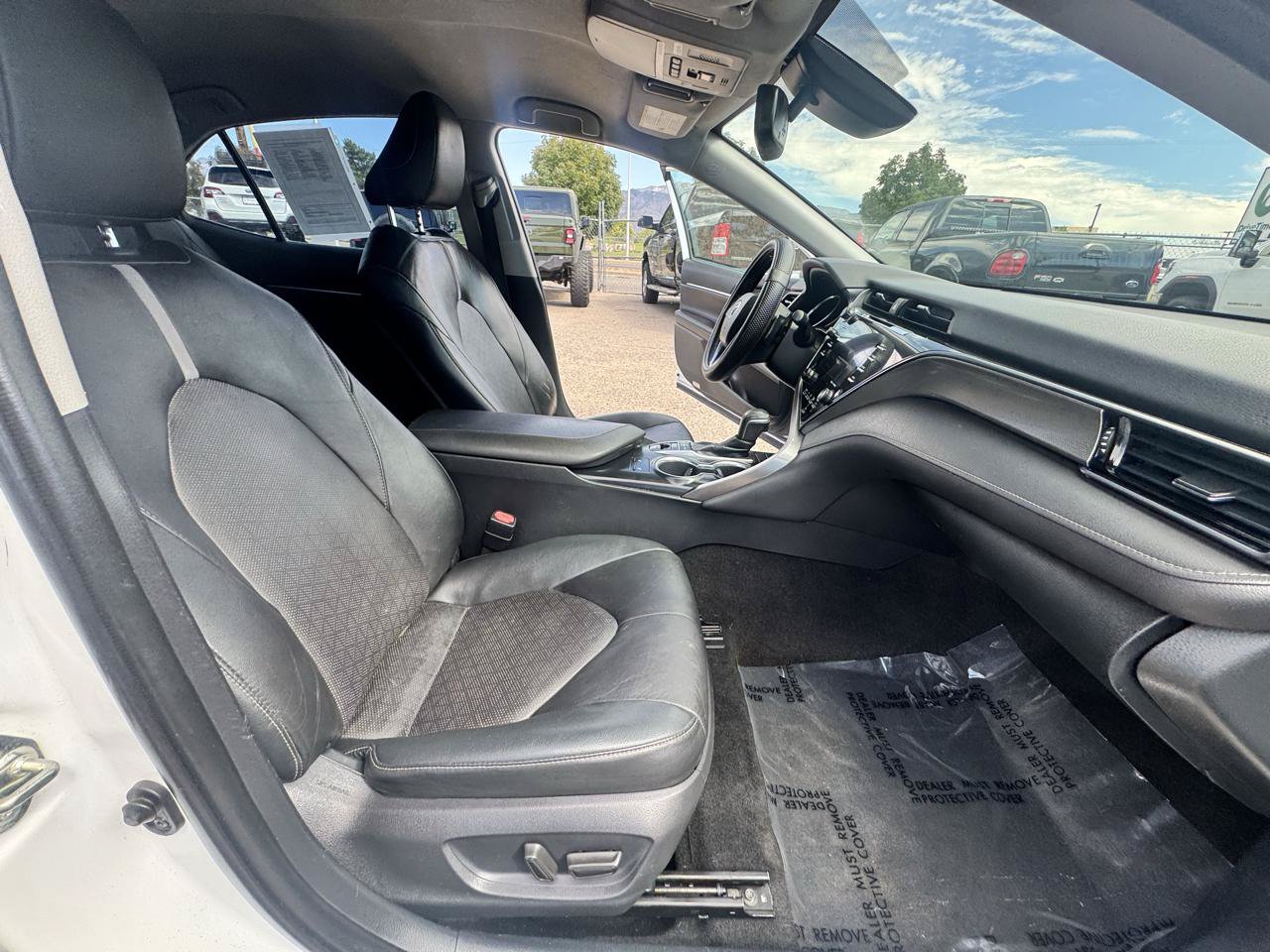 Used 2019 Toyota Camry XSE FWD image 18