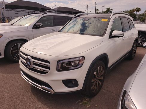 Certified 2022 Mercedes-Benz GLB 250 image 1