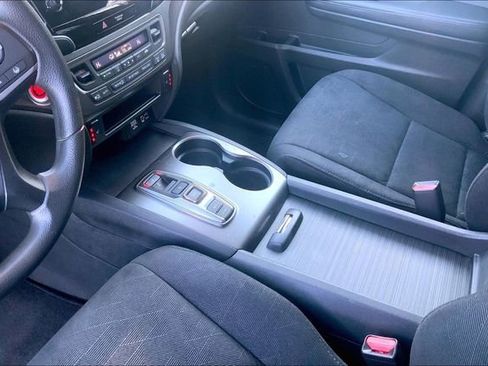 Used 2022 Honda Pilot Sport image 16
