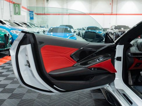 Used 2023 Chevrolet Corvette Z06 w/ Z07 Performance Package RWD image 18