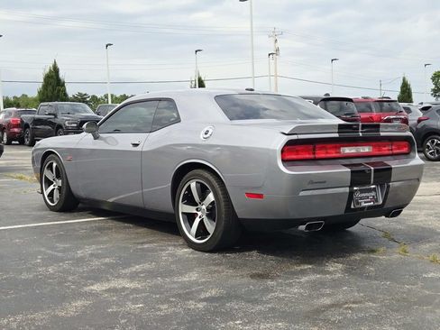 Used 2014 Dodge Challenger SRT8 w/ Harman/Kardon Audio Group RWD image 5