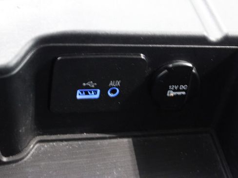 Used 2014 RAM 1500 Express AWD/4WD image 21