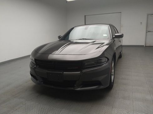 Used 2019 Dodge Charger SXT image 15