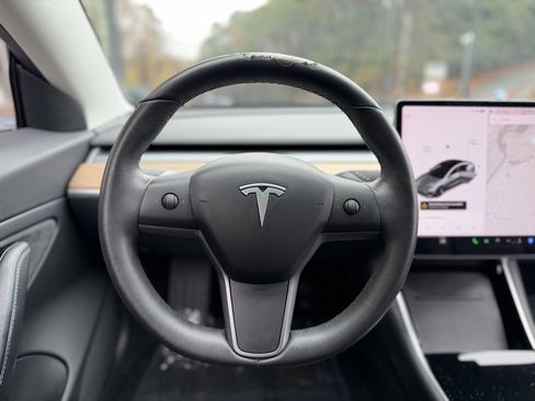 Used 2019 Tesla Model 3 Long Range image 43