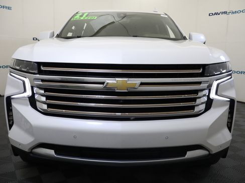 Used 2021 Chevrolet Suburban High Country w/ Premium Package image 13