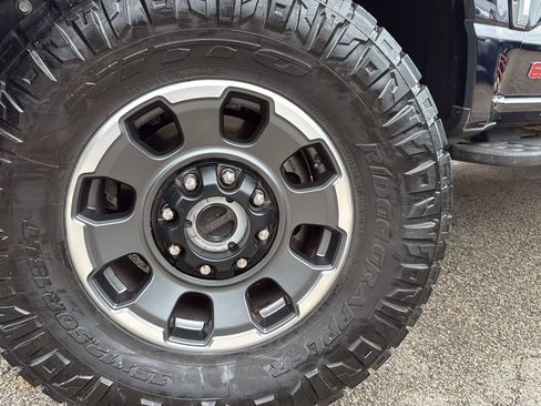 Certified 2024 Ford F250 Platinum w/ Tremor Off-Road Package AWD/4WD image 30