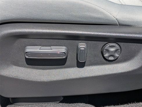 Certified 2021 Honda CR-V EX image 25