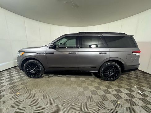 Certified 2023 Lincoln Navigator Black Label AWD/4WD image 2