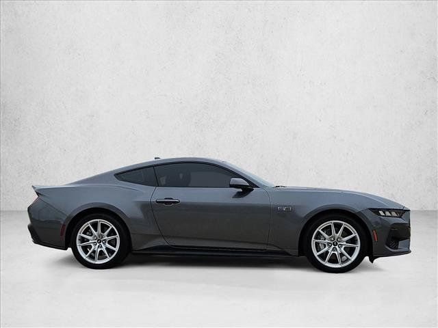 Used 2025 Ford Mustang GT Premium RWD image 4
