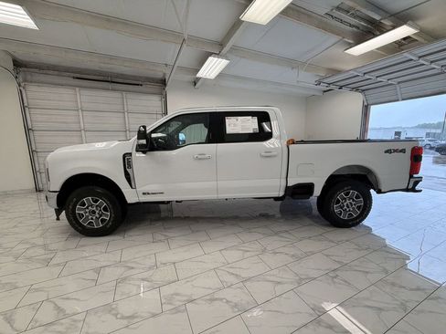 Used 2024 Ford F250 Lariat AWD/4WD image 5