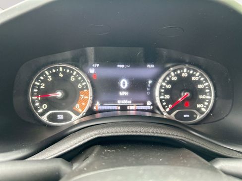 Used 2021 Jeep Renegade Limited AWD/4WD image 16