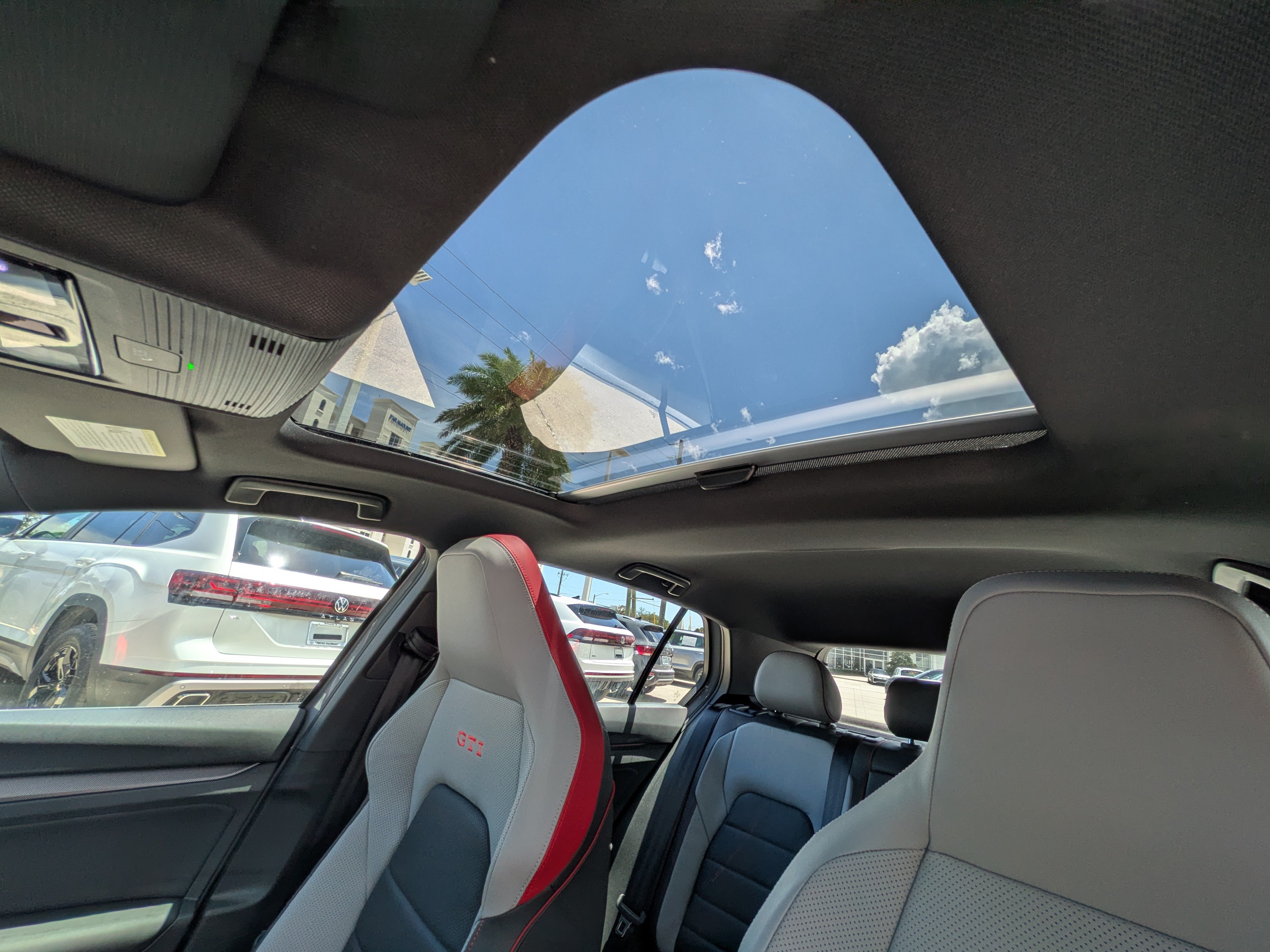 New 2026 Volkswagen GTI SE FWD image 20