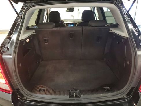 Used 2017 Chevrolet Trax LT AWD/4WD image 6
