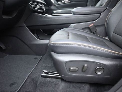 New 2026 Chevrolet Traverse High Country w/ LPO, Floor Liner Package FWD image 18