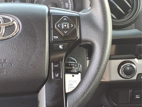 Used 2021 Toyota Tacoma SR AWD/4WD image 22