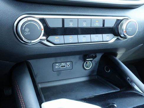 New 2025 Nissan Altima 2.5 SR image 12