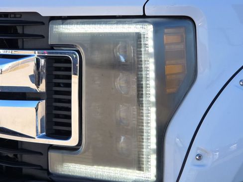 Used 2019 Ford F250 XLT image 4