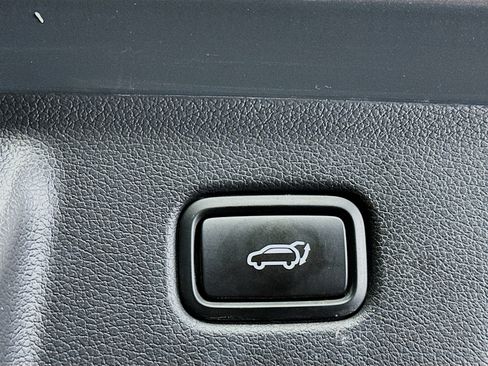 Used 2025 Hyundai Palisade SEL image 30