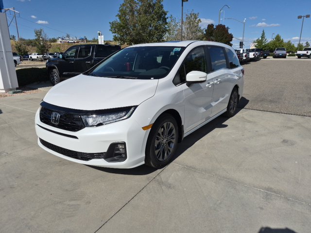 New 2027 Honda Odyssey Touring image 2