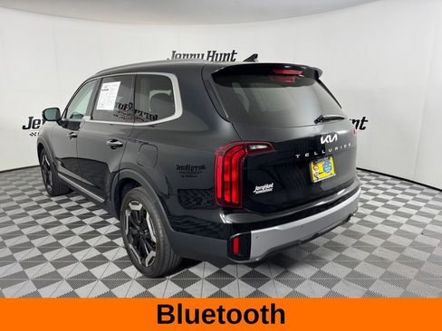 Used 2025 Kia Telluride S FWD image 9