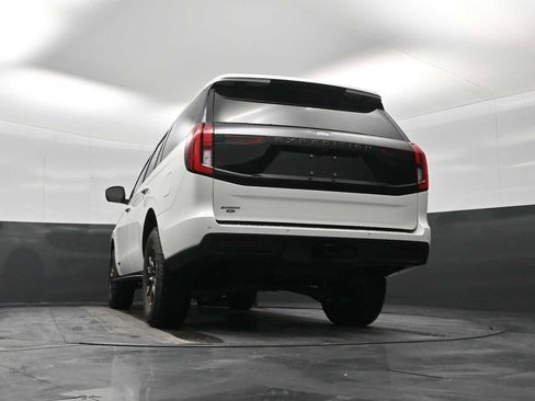 New 2026 Ford Expedition Tremor image 24