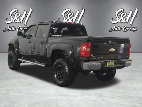 Used 2011 Chevrolet Silverado 1500 LTZ AWD/4WD image 22