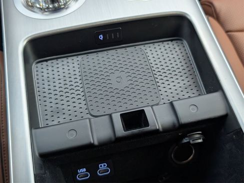 Used 2026 Genesis GV70 2.5T Advanced image 32