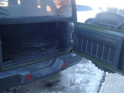 Used 2023 Jeep Wrangler Unlimited Sport image 14