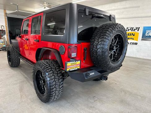 Used 2014 Jeep Wrangler Unlimited Rubicon w/ Connectivity Group AWD/4WD image 84