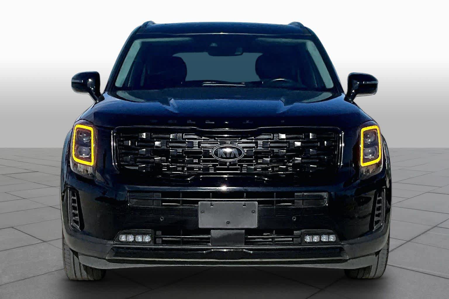 Used 2021 Kia Telluride SX w/ SX Prestige Package AWD/4WD image 3