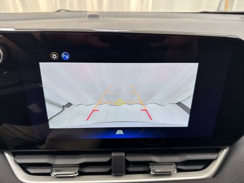 New 2026 Chevrolet Equinox LT w/ Convenience Package II image 31