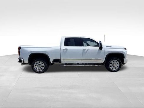 Used 2024 Chevrolet Silverado 3500 High Country w/ High Country Premium Package AWD/4WD image 5