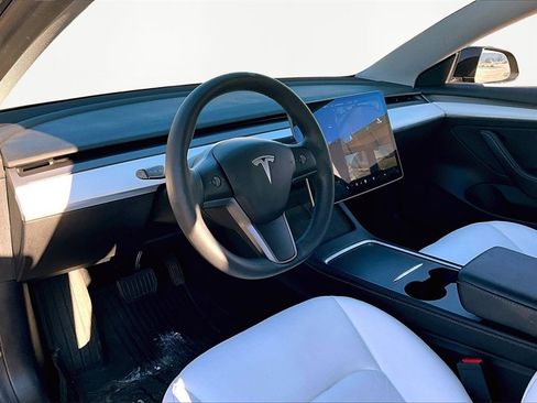 Used 2021 Tesla Model 3 Long Range image 13