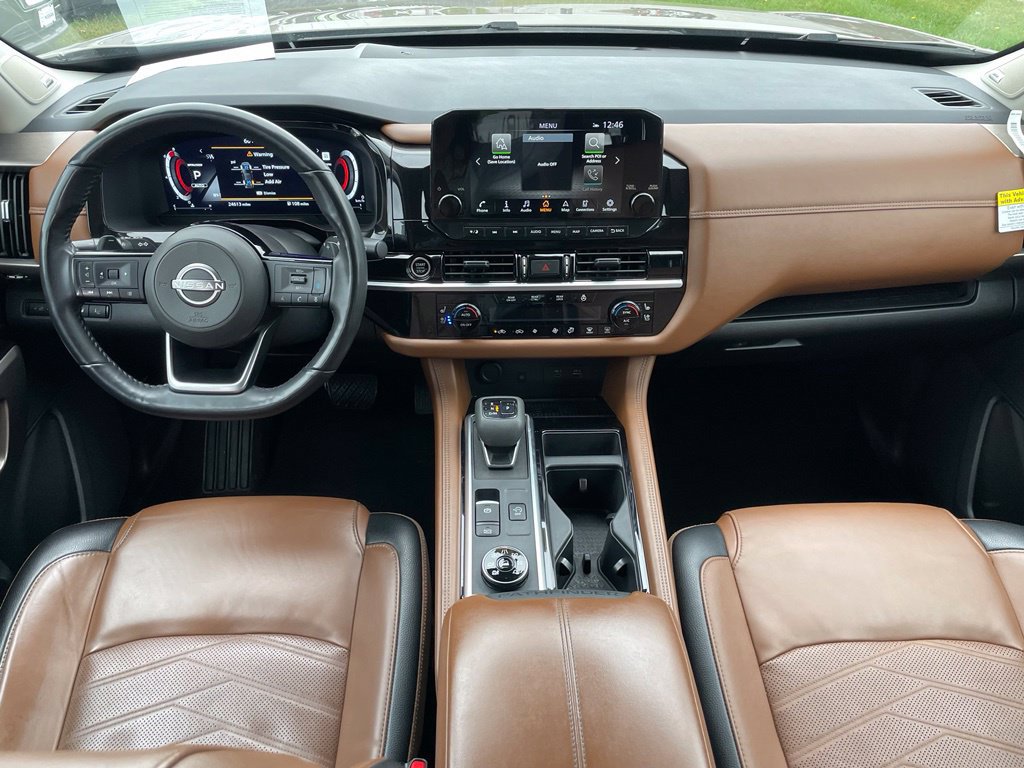 Certified 2024 Nissan Pathfinder Platinum AWD/4WD image 13